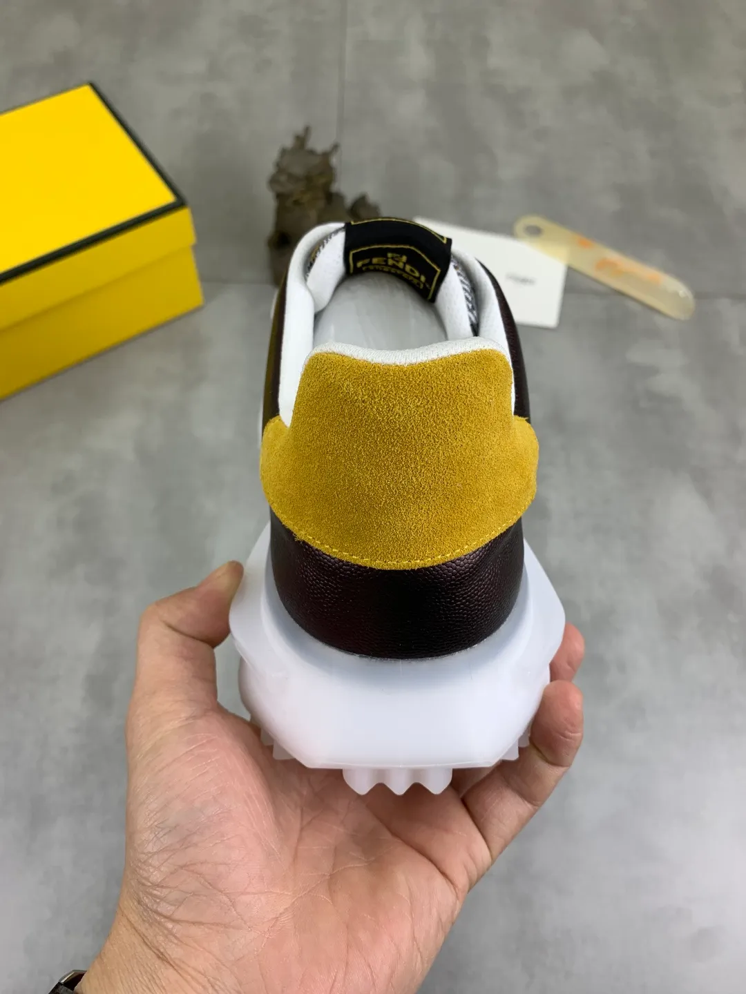 ​Men's shoes 💰P460 💰[New] Little Monster 🆘 New FENDI counter 🕶️🕶️Simple routing effect, showing an elegant and cool driving shoe 🎬Using imported calfskin + first-layer pigskin lining🐂Excellent material🎬Detailed workmanship 🤗Comfortable and comfortable on the feet. ​Pair it with any outfit to show your taste and temperament, low-key luxury ♻️Design ​simple and elegant ​noble and fashionable 🍃​Very loved and favored by trendy men 💓❤️size: 38-44 2️⃣colors available